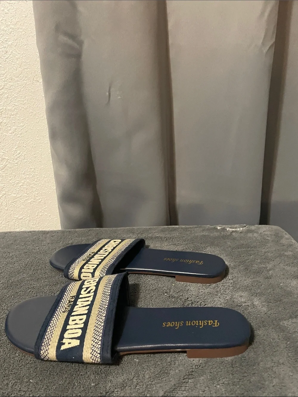 Men's Navy Slide Sandals with Beige Woven Logo Strap NWOT
